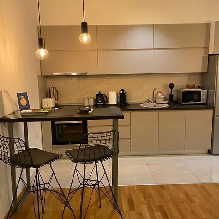 Station Apartment